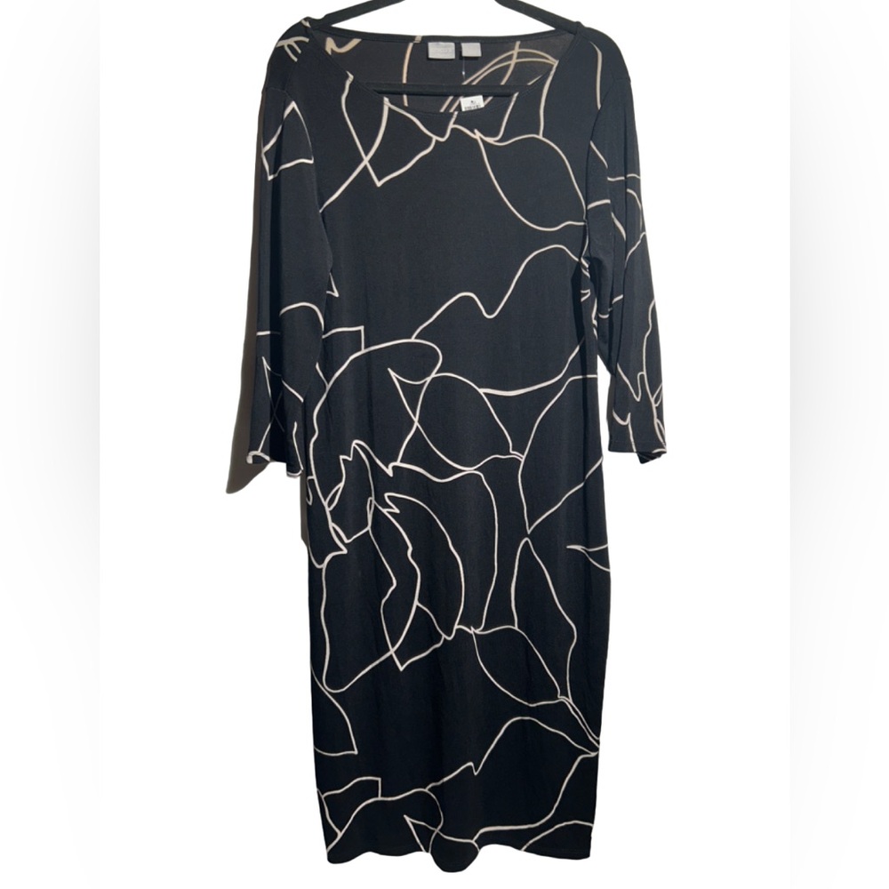 NWT. Chico’s Black and White Traveler’s Abstract Print Dress. US Size 12/14.